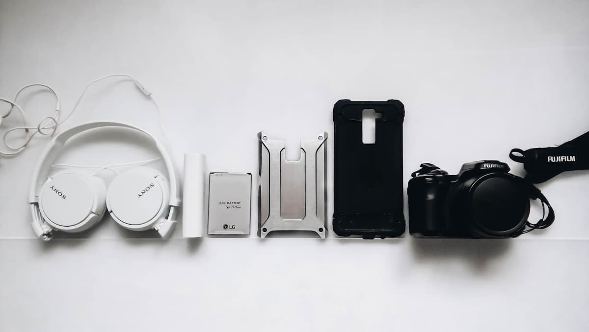 Wireless headphones and a smartphone case
